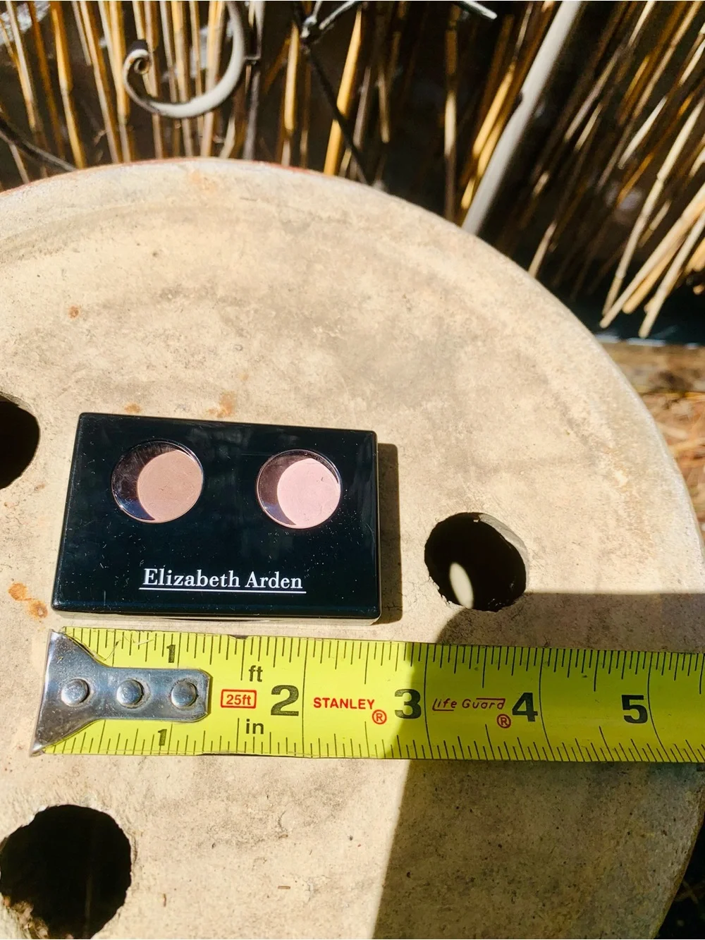 Elizabeth Arden Two-Shade Eyeshadow Compact — Pink & Taupe